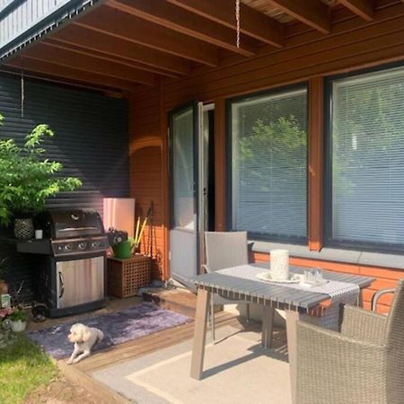 Luxus House With Sauna Nearby Airport Apartment วานตา ภายนอก รูปภาพ