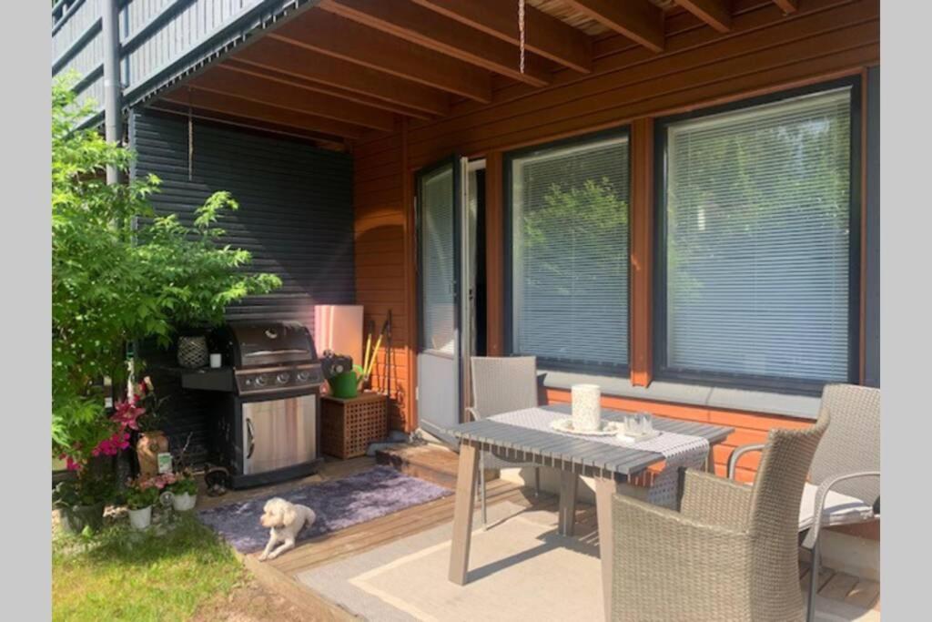 Luxus House With Sauna Nearby Airport Apartment วานตา ภายนอก รูปภาพ