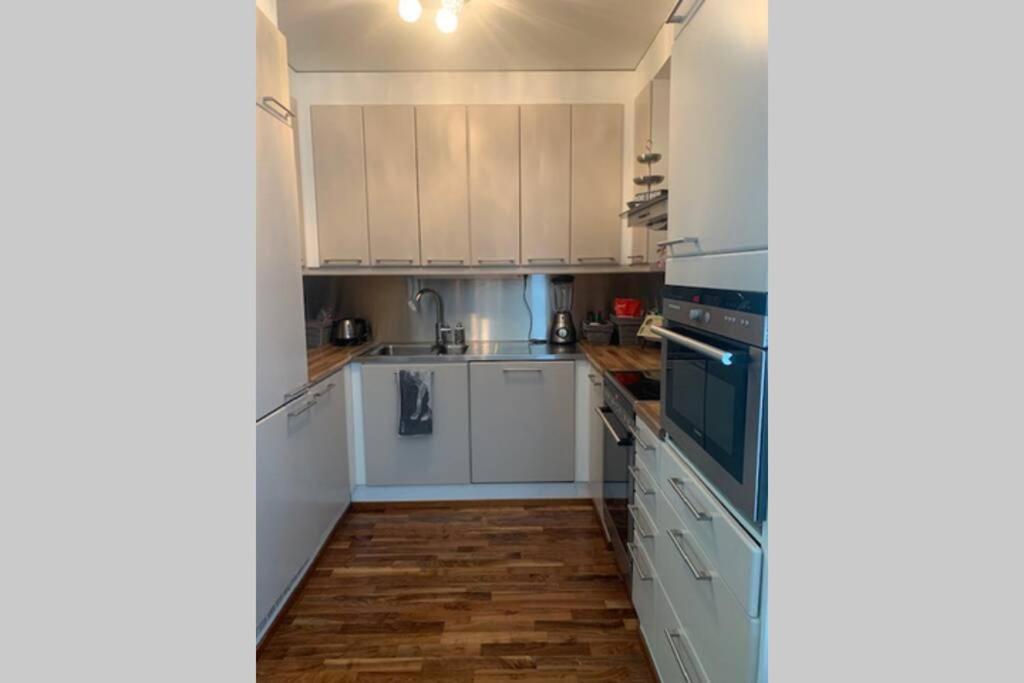 Luxus House With Sauna Nearby Airport Apartment วานตา ภายนอก รูปภาพ